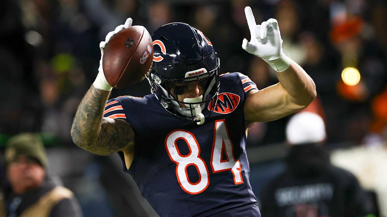 Colston Loveland's Bears breakout hype gets a Travis Kelce comparison