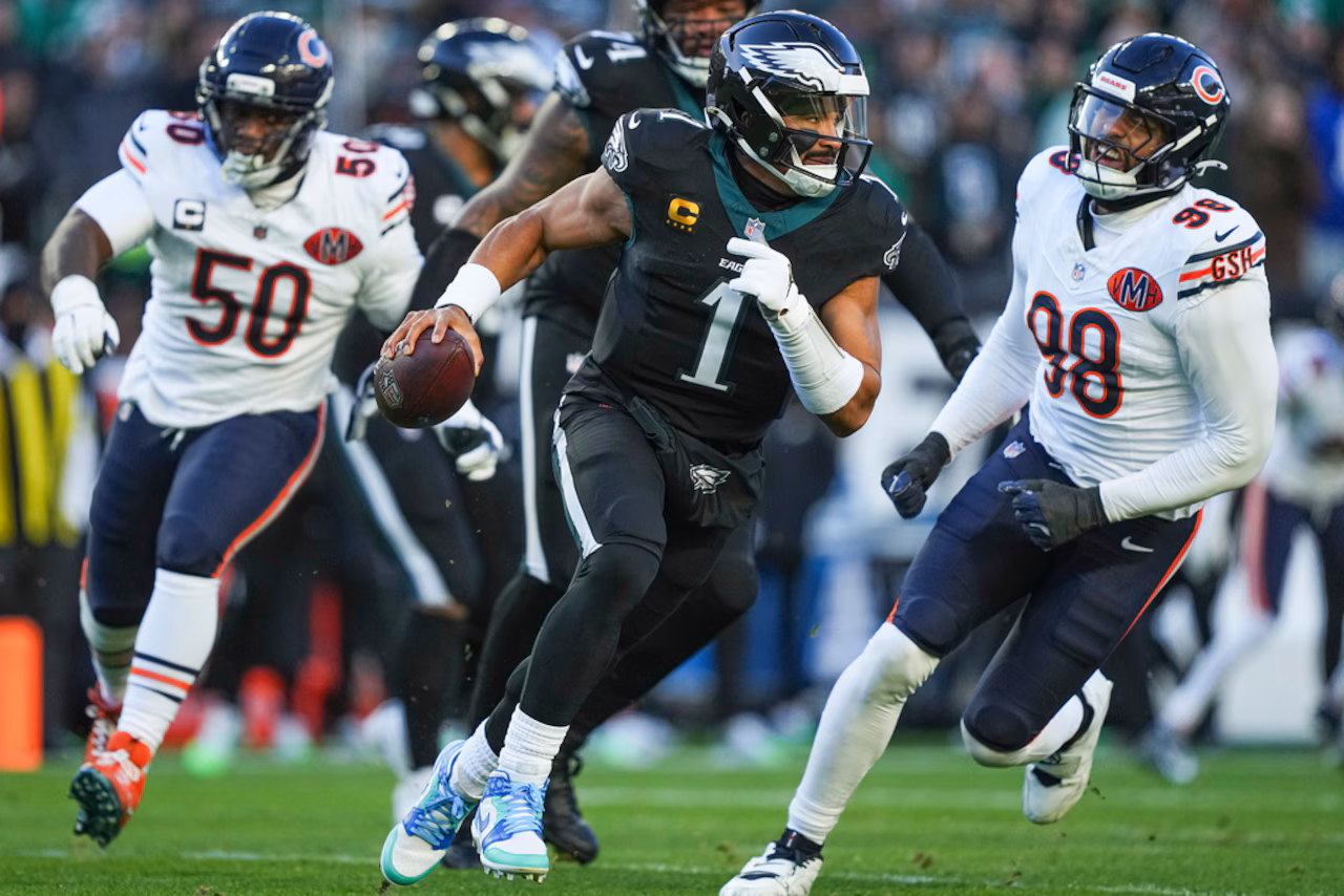 Bears vs. Eagles expert predictions: Does anyone believe Chicago can pull off the upset?